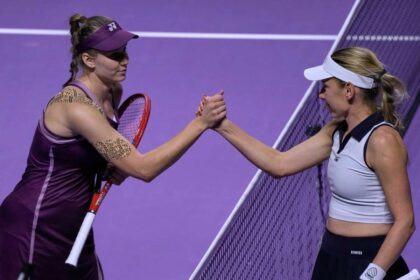 Rybakina invinge pe Alexandrova dupa retragerea lui Keys ramane neinvinsa la WTA Finals
