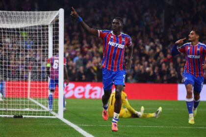 Sarr marcheaza doua goluri pentru a conduce Crystal Palace peste AZ Alkmaar in Conference League