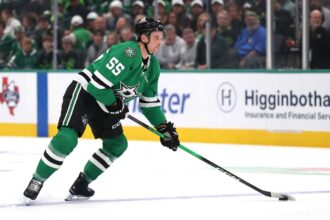 Thomas Harley de la Dallas Stars este etapizat saptamana la saptamana cu o accidentare
