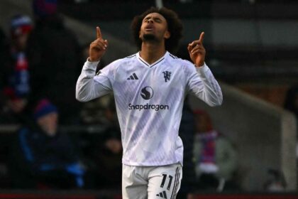 Zirkzee si Mount marcheaza pe masura ce Man Utd trece de Crystal Palace