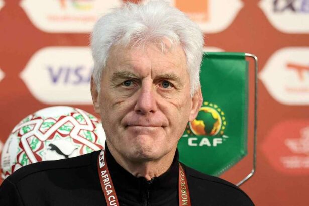AFCON 2025 Antrenorul Hugo Broos spune ca Africa de Sud nu se teme de stelele Egiptului Salah sau Marmoush