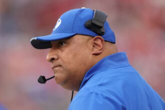 Antrenorul BYU Kalani Sitake iese in evidenta ca principal candidat pentru pozitia Penn State