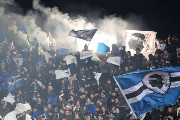 Bastia va sanciona fanii dupa ce un fumigen a ranit un jucator Red Star