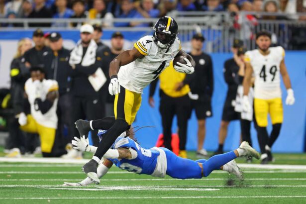 DK Metcalf loveste un fan al Detroit Lions aflandu se in probleme serioase