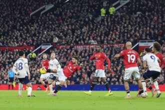 Descopera cum West Ham a obtinut o egalare tarzie impotriva lui Man Utd