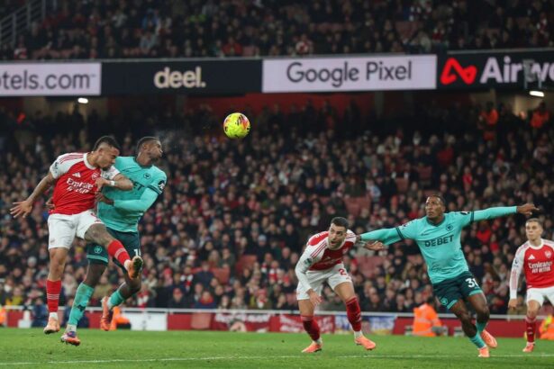 Descopera de ce Arsenal a luptat sa invinga Lupii