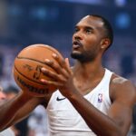 Evan Mobley de la Cleveland Cavaliers va lipsi 2 4 saptamani din cauza unei accidentari la gamba 1