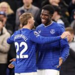 Everton invige usor pe Nottingham Forest pentru a intra in top cinci