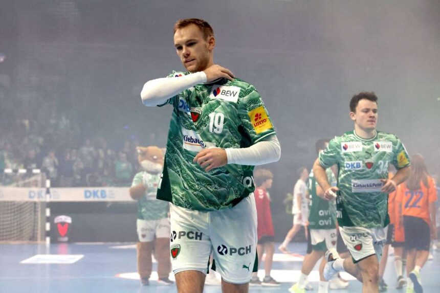 Ingrijorari pentru Danemarca si Fuchse Berlin cand Mathias Gidsel se accidenteaza la umar