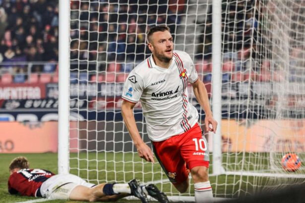 Jamie Vardy marcaza de doua ori pentru victoria surpriza a lui Cremonese la Bologna