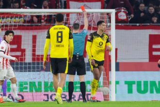 Jobe Bellingham eliminat cu cartonas rosu in timp ce Borussia Dortmund egaleaza cu Freiburg