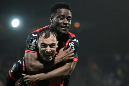 Lorient se departeaza de zona retrogradarii din Ligue 1 cu o victorie impotriva lui Lyon cu 10 jucatori
