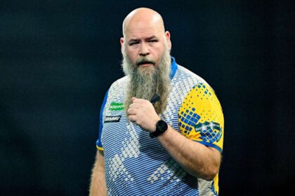 Lumea Darts Suedezul Andreas Harryson eliminat in Debutul Ultimelor 16