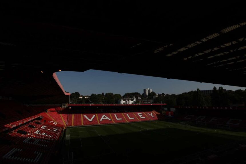 Meciul Charlton vs Portsmouth anulat dupa moartea unui suporter
