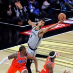 San Antonio Spurs opreste seria de victorii a lui Oklahoma City Thunder ajunge in finala NBA Cup