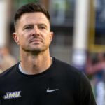 UCLA planuieste sa angajeze pe Bob Chesney antrenorul principal de fotbal al lui James Madison