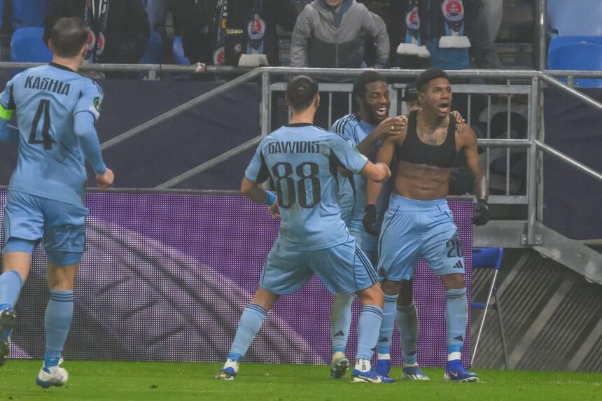 UECL Golul tarziu al lui Cesar Blackman asigura victoria pentru Slovan Bratislava impotriva Hacken