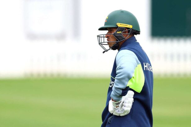 Usman Khawaja neaga rumorile despre retragere inaintea celui de al treilea Test Ashes