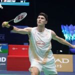Viitorul lui Axelsen incert din cauza retragerii din durere de spate