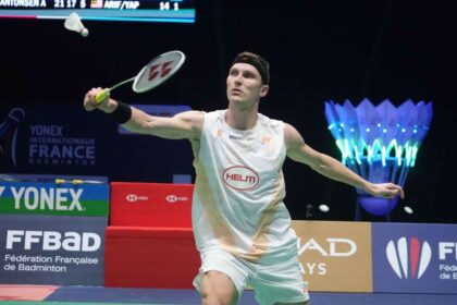 Viitorul lui Axelsen incert din cauza retragerii din durere de spate
