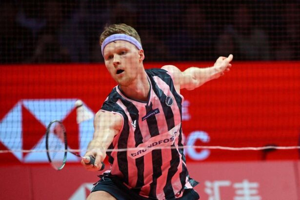 Antonsen invinge usor tanarul canadian si ajunge in sferturi in Malaezia