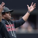 Atlanta Falcons il demit pe antrenorul principal Raheem Morris dupa doi ani