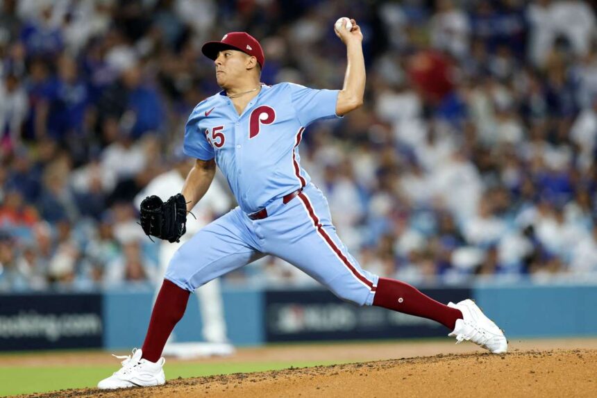 Boston Red Sox semneaza cu aruncatorul agent liber Ranger Suarez pentru un contract de cinci ani