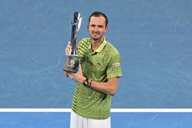 Daniil Medvedev se pregateste pentru Australian Open cu victoria trofeului din Brisbane