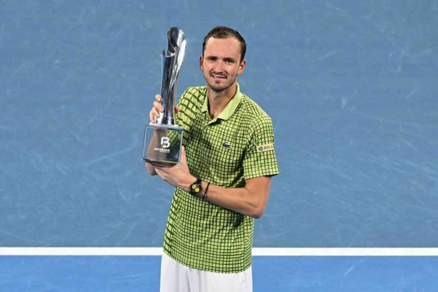 Daniil Medvedev se pregateste pentru Australian Open cu victoria trofeului din Brisbane