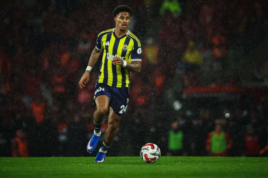 Fenerbahce pereche primesc sentinta cu suspendare pentru atac asupra oficialului Galatasaray