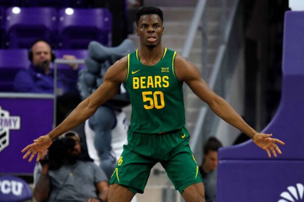 Fostul jucator din NBA debuteaza cu Baylor Bears in baschetul universitar