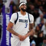 Mavs Anthony Davis poate fi absent pentru luni din cauza unei accidentari