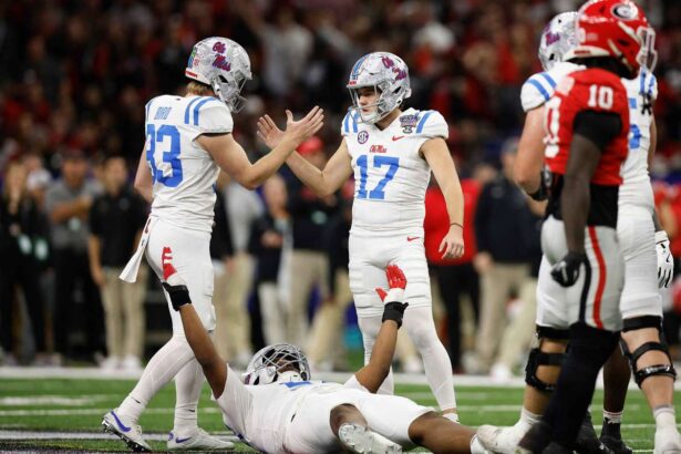 Ole Miss kicker Lucas Carneiro stabileste recordul Sugar Bowl de doua ori intr un singur meci