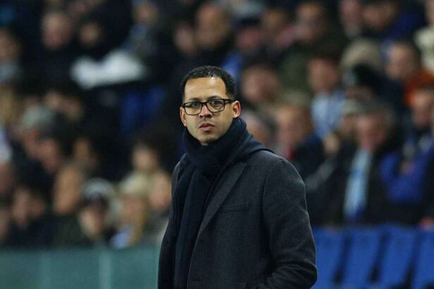 Rooney crede ca fostul sau asistent Rosenior merita sa managerieze Chelsea