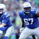 Seahawks prelungesc contractul lui Charles Cross pentru 1044 milioane