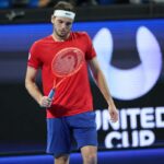 Taylor Fritz se confrunta cu provocari legate de o accidentare la genunchi inaintea Openului Australian