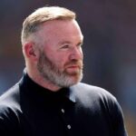 Wayne Rooney dornic sa revina la Man Utd daca Carrick devine manager interimar