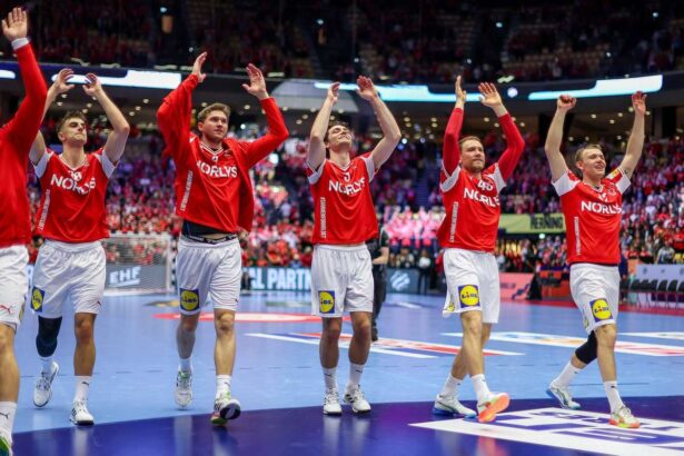 Campionii Europeni Danezi Permitesc Noi Fete Sa Straluceasca In Victorie Decisiva Peste Norvegia