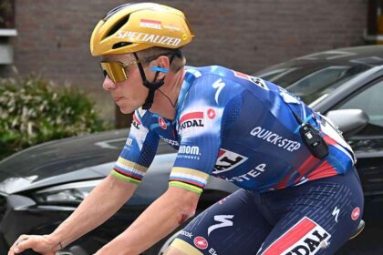 Evenepoel cade in final dramatic alaturi de Vingegaard in evadare la Volta a Catalunya