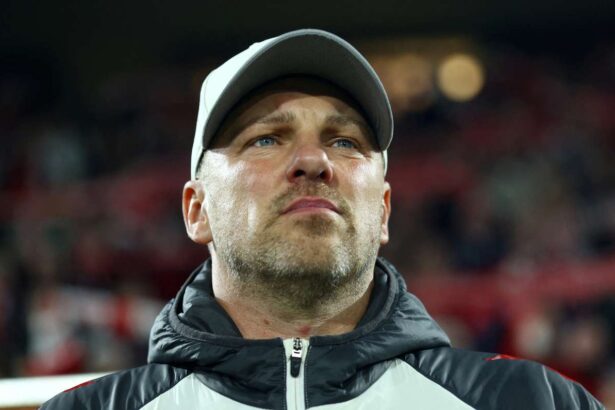 FC Cologne Demisoneaza Kwasniok pentru o noua schimbare de antrenor in mijlocul temerilor de retrogradare