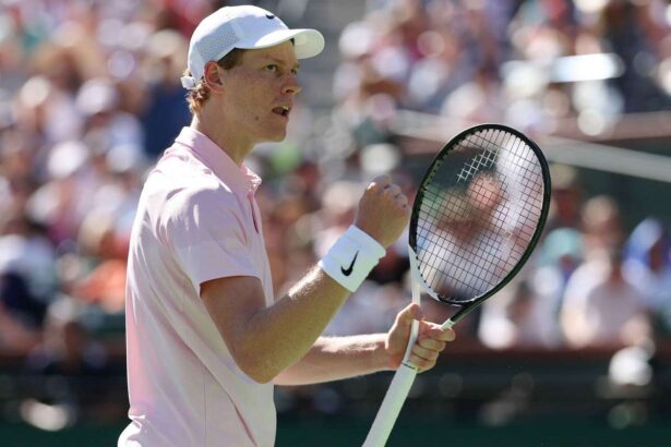 Jannik Sinner invinge Alexander Zverev pentru a ajunge la prima finala Indian Wells