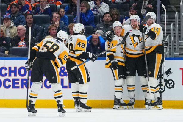 Pinguinii Islandezi Meci NHL Considera Cu Otice Goluri Intr O Singura Perioada