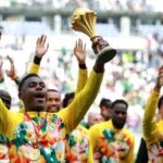 Senegal Paradeaza trofeul AFCON inainte de meciul amical cu Peru