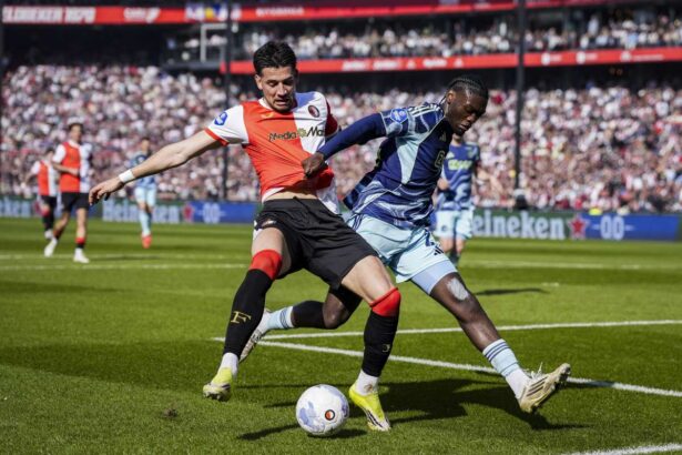 Spoils impartite intre Feyenoord si Ajax in derbiul defensiv klsiker niciun titlu pentru PSV inca