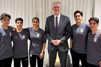 Trei jucatori iranieni se intorc acasa dupa ce au cautat azil in Australia