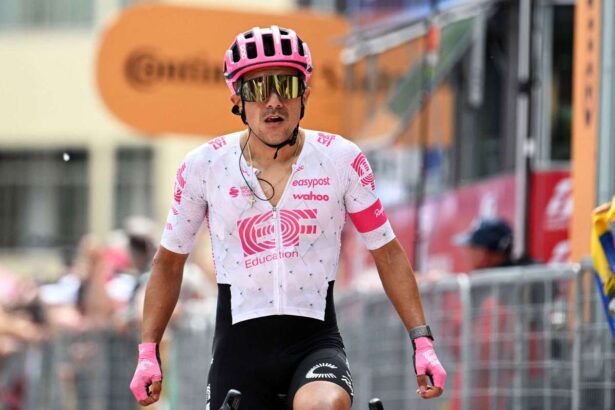 Carapaz sa renunte la giro d italia si sa se concentreze pe tour de france pe masura ce recuperarea continua