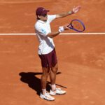 De Minaur experimenteaza o iesire neasteptata timpurie din Barcelona Open