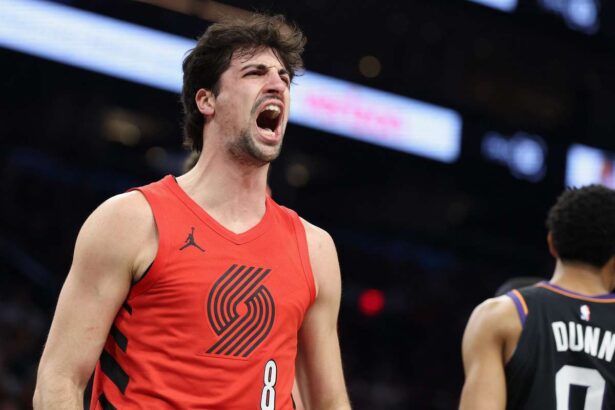 Deni Avdija straluceste pe portland trail blazers revin pentru a invinge phoenix suns
