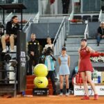 Elena Rybakina pierde increderea in sistemul de apeluri dupa controvers in victorie impotriva Zheng Qinwen