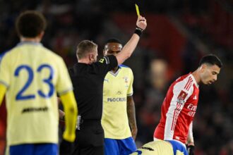 Gabriel Martinelli al Arsenal va evita punerea in faza FA dupa ce a impins arbitru